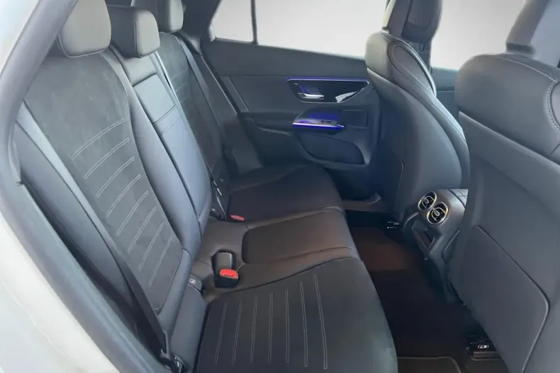 Mercedes-Benz GLC 300 (Clasa GLC) din 2024 cu 17.730 km - oferta MER197778 - foto 24