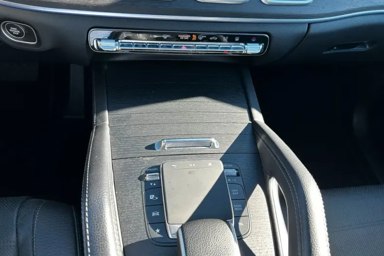Mercedes-Benz GLE 400 (Clasa GLE) din 2023 cu 31.539 km - oferta MER197782 - foto 15