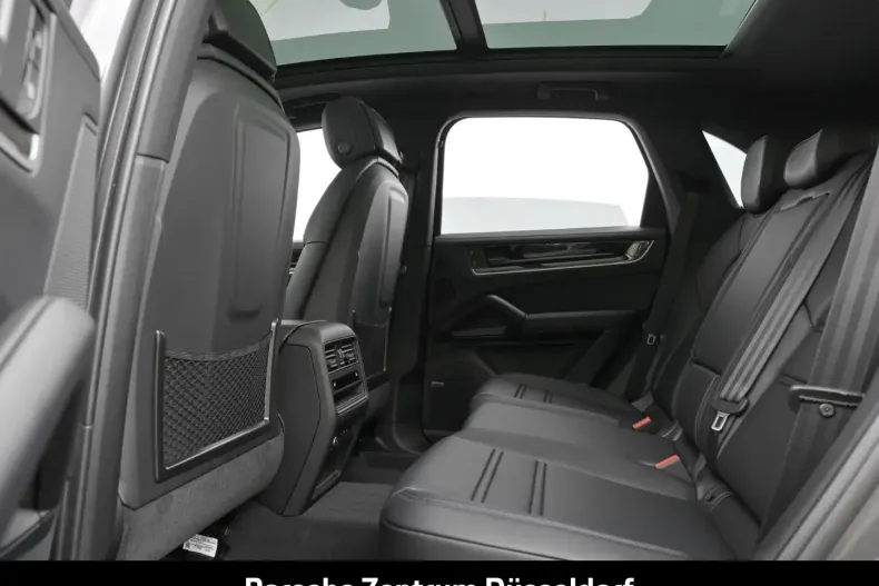 Porsche Cayenne din 2025 cu 19.900 km - oferta POR197786 - foto 14