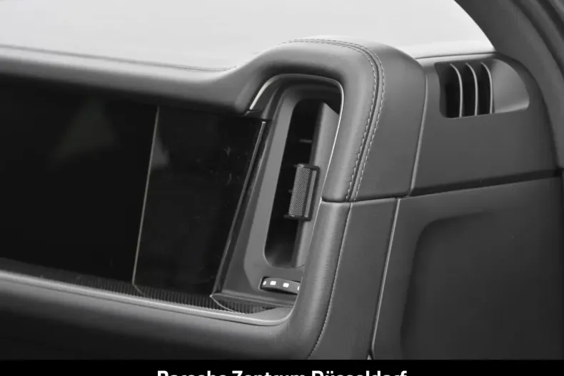 Porsche Cayenne din 2025 cu 19.900 km - oferta POR197786 - foto 21