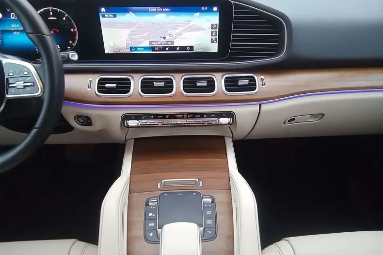 Mercedes-Benz GLE 400 (Clasa GLE) din 2022 cu 22.950 km - oferta MER197791 - foto 12