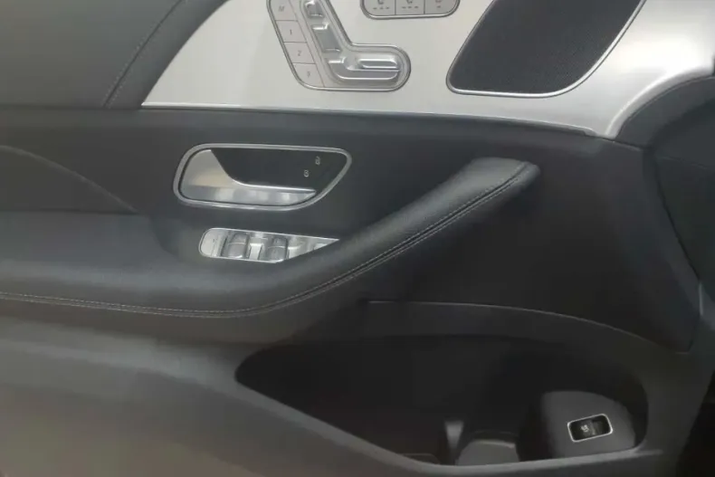 Mercedes-Benz GLE 350 (Clasa GLE) din 2022 cu 39.614 km - oferta MER197793 - foto 3