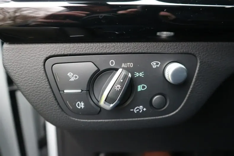 Audi Q5 din 2022 cu 38.440 km - oferta AUD197794 - foto 25