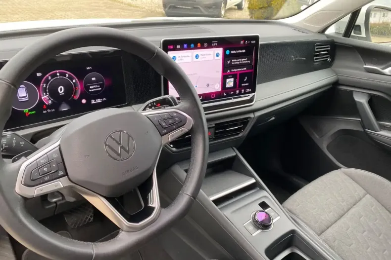 Volkswagen Tiguan din 2024 cu 74.000 km - oferta VOL197795 - foto 9
