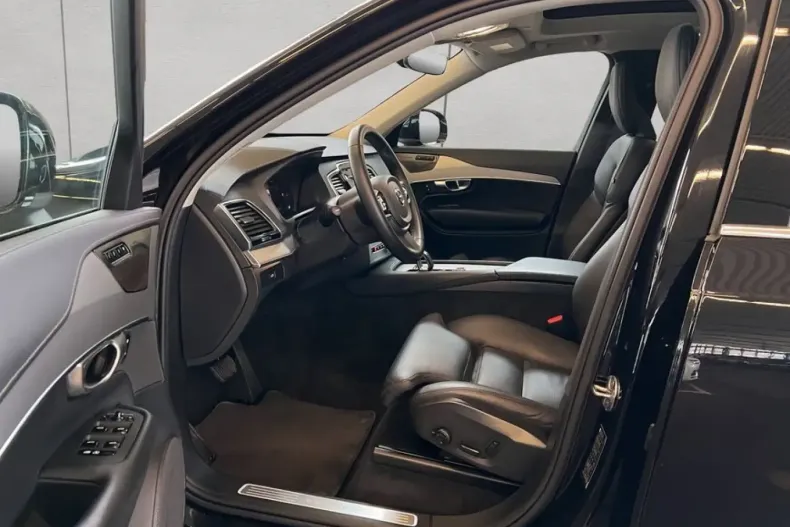 Volvo XC90 din 2024 cu 28.616 km - oferta VOL197799 - foto 9