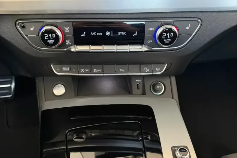 Audi Q5 din 2024 cu 16.500 km - oferta AUD197800 - foto 18