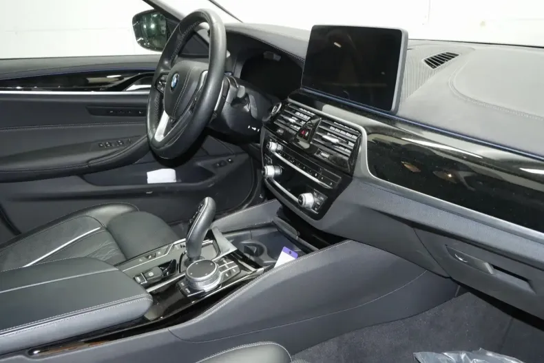 BMW 530 (Seria 5) din 2021 cu 35.228 km - oferta BMW197804 - foto 5