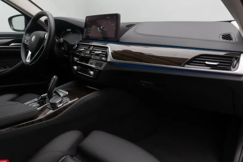 BMW 530 (Seria 5) din 2022 cu 37.911 km - oferta BMW197805 - foto 22