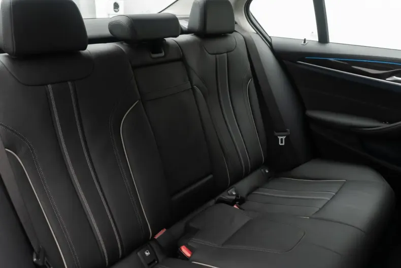 BMW 530 (Seria 5) din 2022 cu 37.911 km - oferta BMW197805 - foto 28