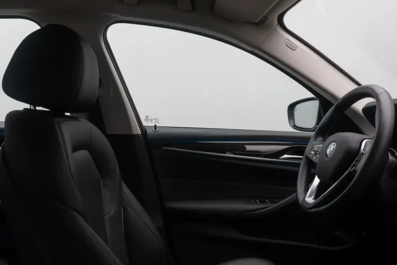 BMW 530 (Seria 5) din 2022 cu 37.911 km - oferta BMW197805 - foto 35