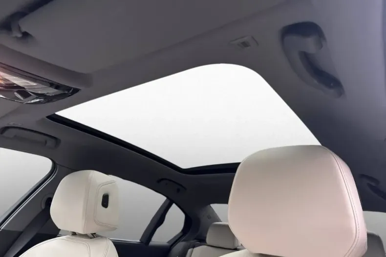 BMW 530 (Seria 5) din 2024 cu 32.601 km - oferta BMW197812 - foto 14