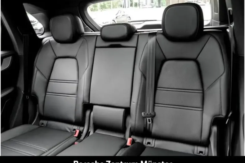 Porsche Cayenne din 2023 cu 23.900 km - oferta POR197815 - foto 13