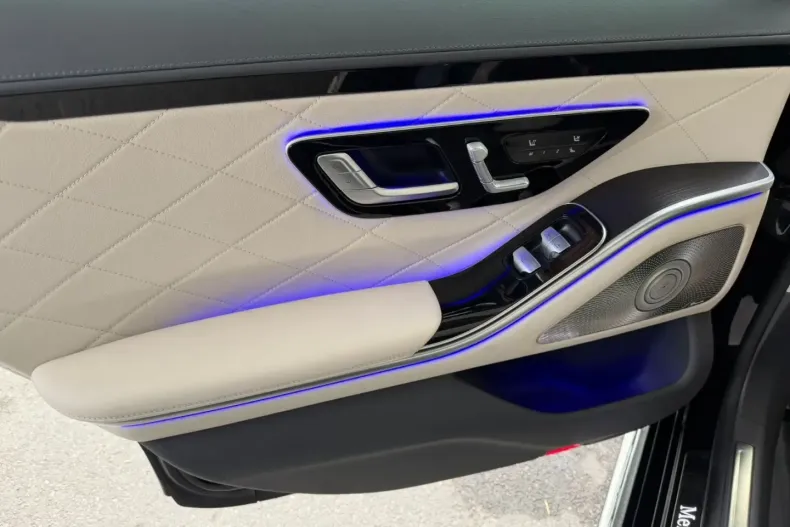 Mercedes-Benz S 400 (Clasa S) din 2023 cu 30.050 km - oferta MER197834 - foto 26