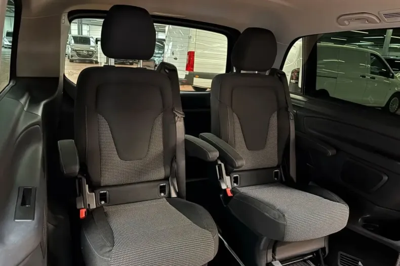 Mercedes-Benz V 220 (Clasa V) din 2025 cu 24.900 km - oferta MER197836 - foto 23