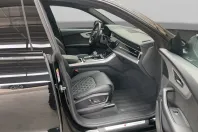 Audi Q8 din 2022 cu 58.300 km - oferta AUD197845 - foto 13