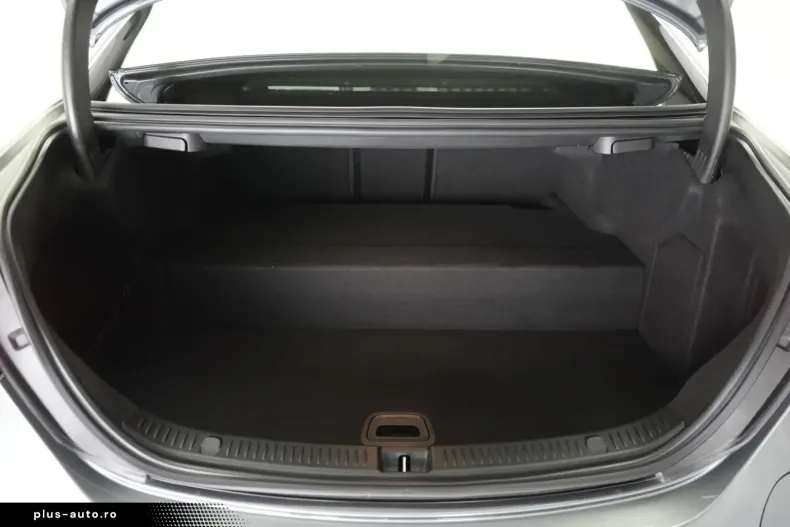 Mercedes-Benz E 300 (Clasa E) din 2021 cu 49.000 km - oferta MER197846 - foto 24