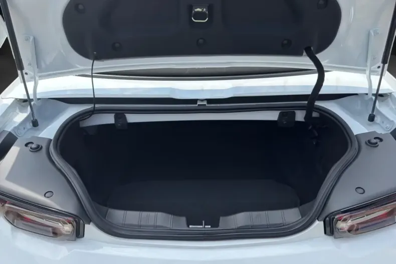 Chevrolet Camaro din 2025 cu 4.990 km - oferta CHE197855 - foto 19