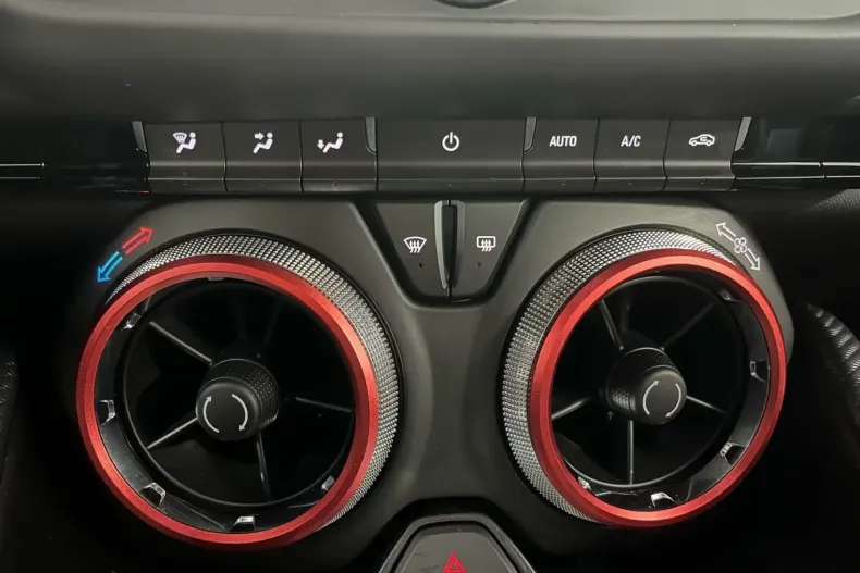 Chevrolet Camaro din 2024 cu 8.000 km - oferta CHE197856 - foto 10