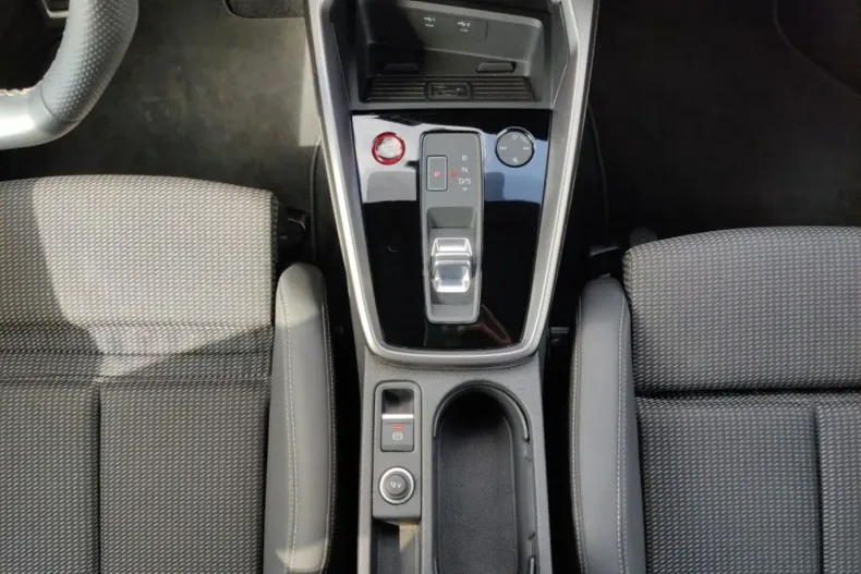 Audi S3 din 2024 cu 24.550 km - oferta AUD197857 - foto 11