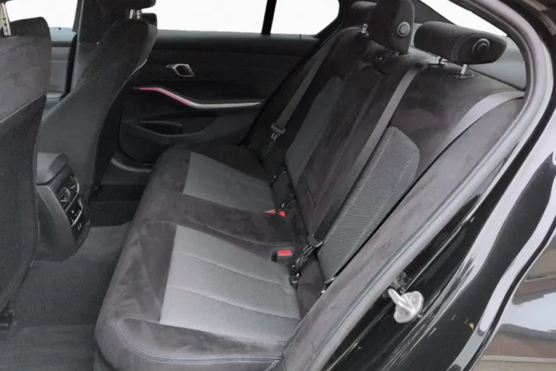 BMW 320 (Seria 3) din 2025 cu 24.850 km - oferta BMW197859 - foto 9