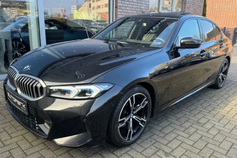 BMW 320i (Seria 3) din 2022 cu 70.000 km - oferta BMW197861 - foto 1