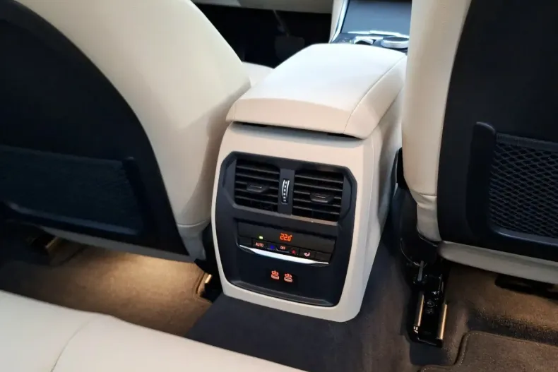 BMW 320i (Seria 3) din 2022 cu 22.376 km - oferta BMW197862 - foto 17