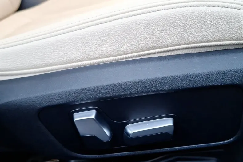 BMW 320i (Seria 3) din 2022 cu 22.376 km - oferta BMW197862 - foto 19