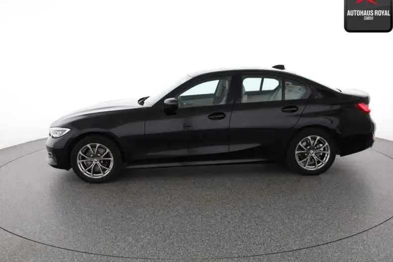 BMW 320i (Seria 3) din 2021 cu 48.439 km - oferta BMW197863 - foto 2