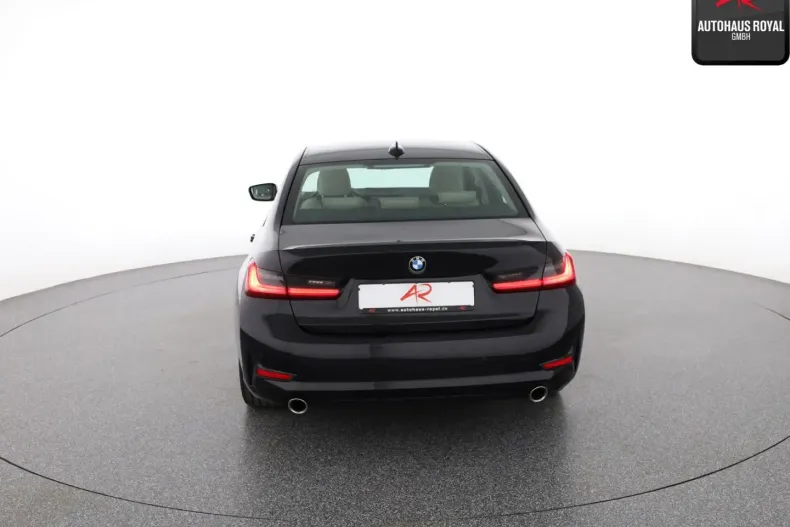BMW 320i (Seria 3) din 2021 cu 48.439 km - oferta BMW197863 - foto 4