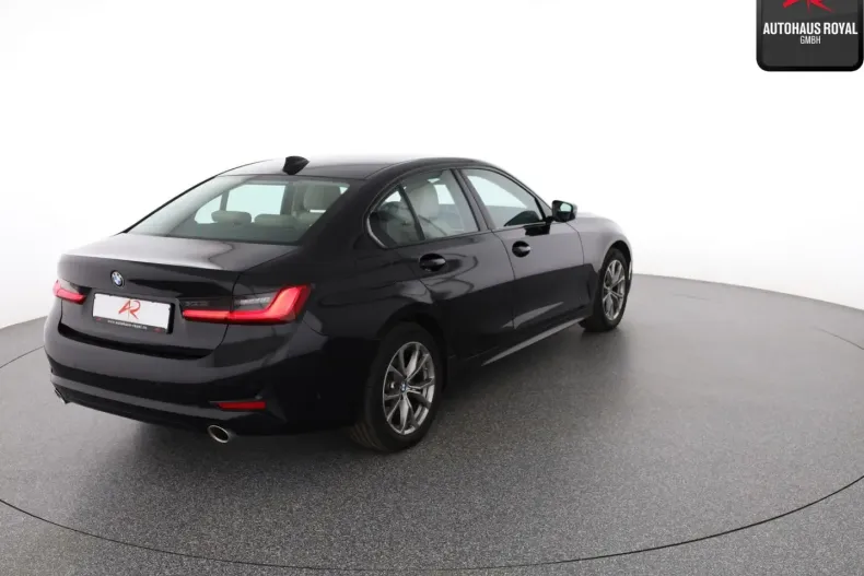 BMW 320i (Seria 3) din 2021 cu 48.439 km - oferta BMW197863 - foto 5