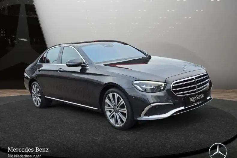 Mercedes-Benz E 300 (Clasa E) din 2022 cu 41.368 km - oferta MER197865 - foto 5