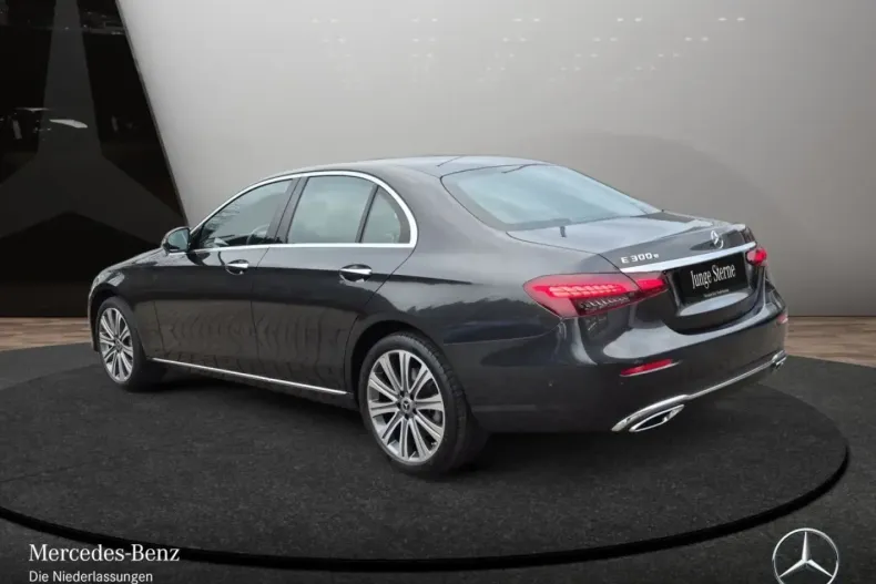 Mercedes-Benz E 300 (Clasa E) din 2022 cu 41.368 km - oferta MER197865 - foto 10