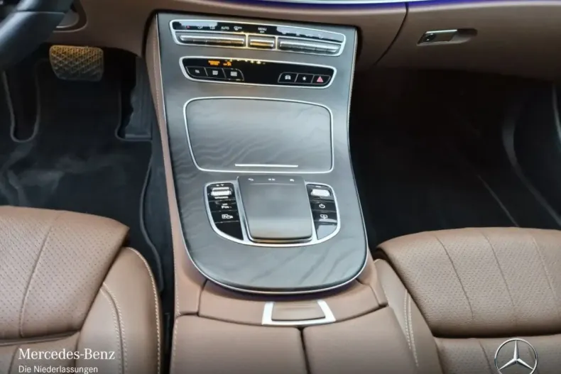 Mercedes-Benz E 300 (Clasa E) din 2022 cu 41.368 km - oferta MER197865 - foto 15