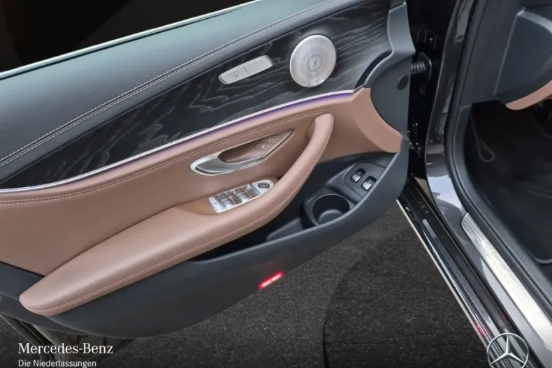 Mercedes-Benz E 300 (Clasa E) din 2022 cu 41.368 km - oferta MER197865 - foto 20