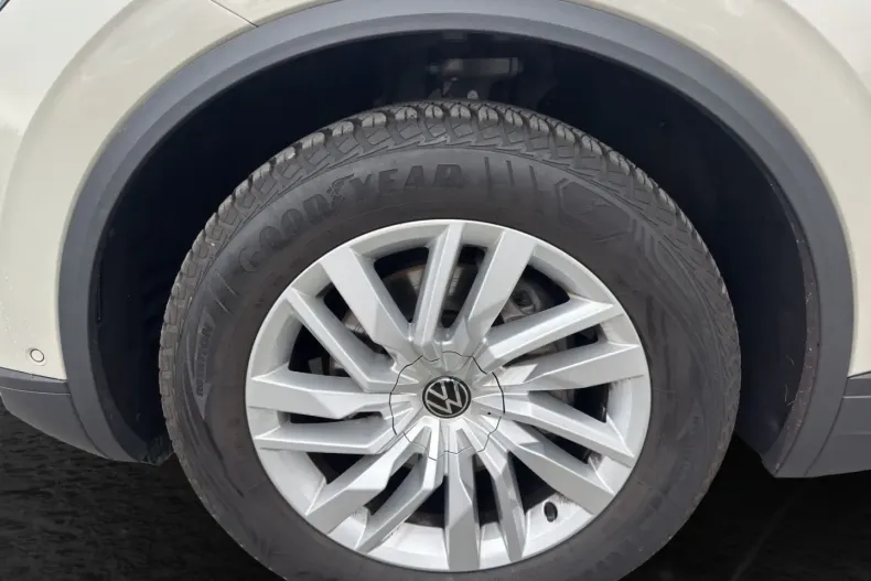 Volkswagen Touareg din 2025 cu 24.745 km - oferta VOL197871 - foto 4