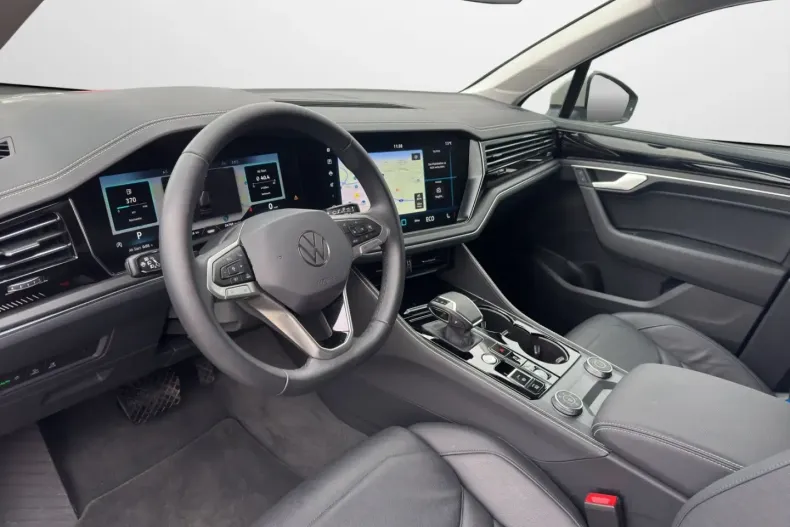 Volkswagen Touareg din 2025 cu 24.745 km - oferta VOL197871 - foto 6