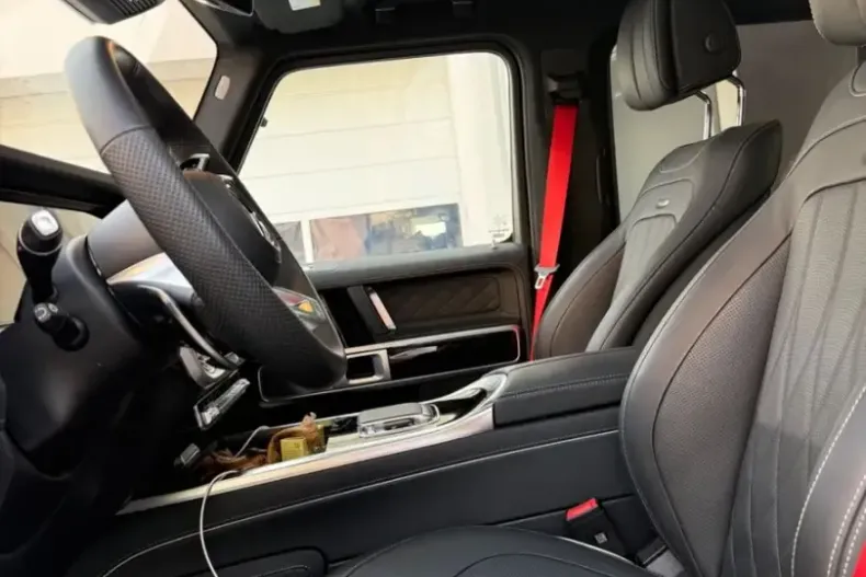 Mercedes-Benz G 63 AMG (Clasa G) din 2025 cu 15.500 km - oferta MER197875 - foto 11