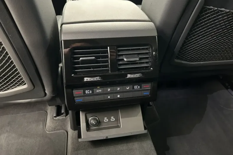 Volkswagen Touareg din 2025 cu 21.965 km - oferta VOL197882 - foto 15