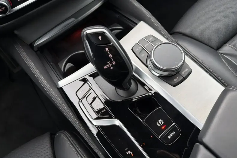 BMW 530d (Seria 5) din 2022 cu 73.042 km - oferta BMW197905 - foto 10