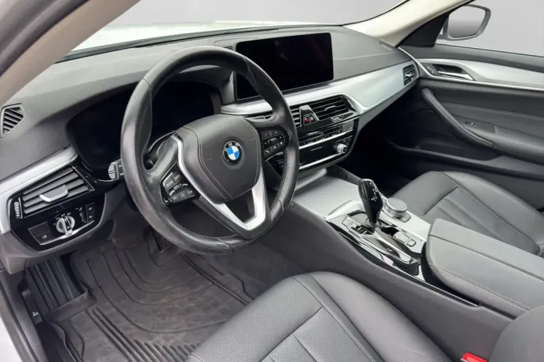 BMW 530d (Seria 5) din 2022 cu 99.600 km - oferta BMW197907 - foto 8