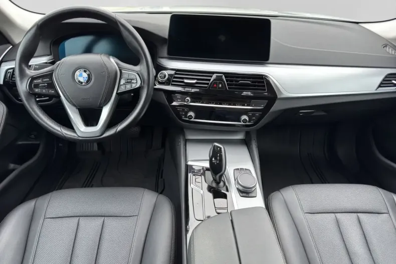 BMW 530d (Seria 5) din 2022 cu 99.600 km - oferta BMW197907 - foto 9