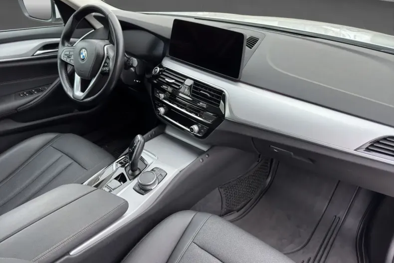 BMW 530d (Seria 5) din 2022 cu 99.600 km - oferta BMW197907 - foto 10
