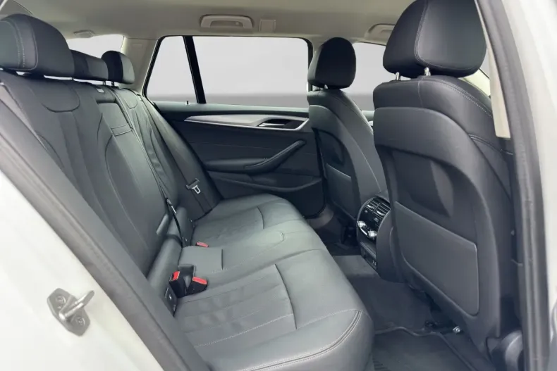 BMW 530d (Seria 5) din 2022 cu 99.600 km - oferta BMW197907 - foto 13