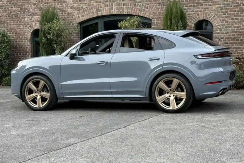 Porsche Cayenne din 2025 cu 14.980 km - oferta POR197912 - foto 5