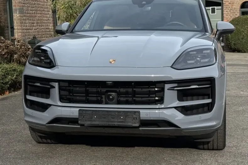 Porsche Cayenne din 2025 cu 14.980 km - oferta POR197912 - foto 7