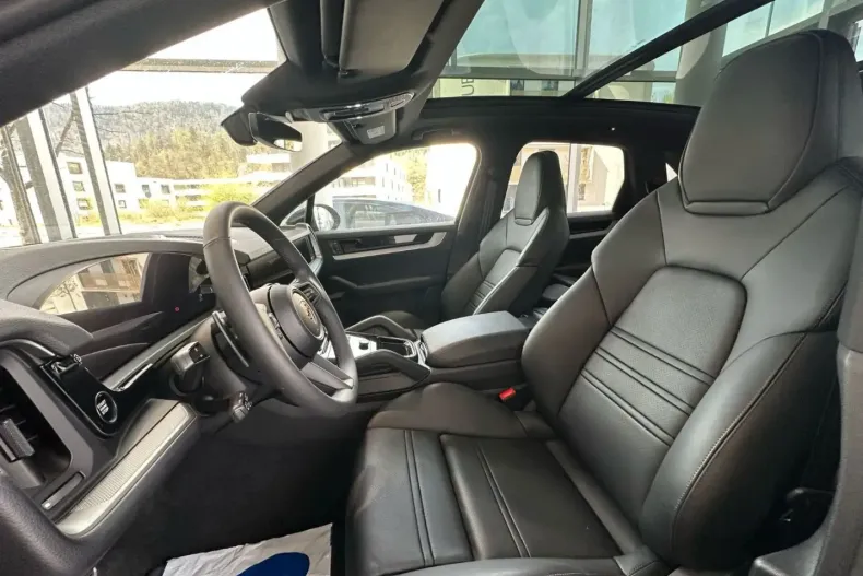 Porsche Cayenne din 2025 cu 6.000 km - oferta POR197924 - foto 12