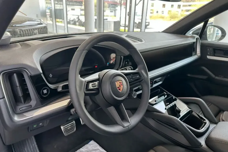 Porsche Cayenne din 2025 cu 6.000 km - oferta POR197924 - foto 17