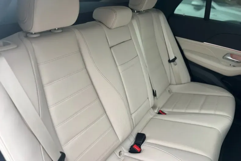 Mercedes-Benz GLE 400 (Clasa GLE) din 2021 cu 71.720 km - oferta MER197925 - foto 16