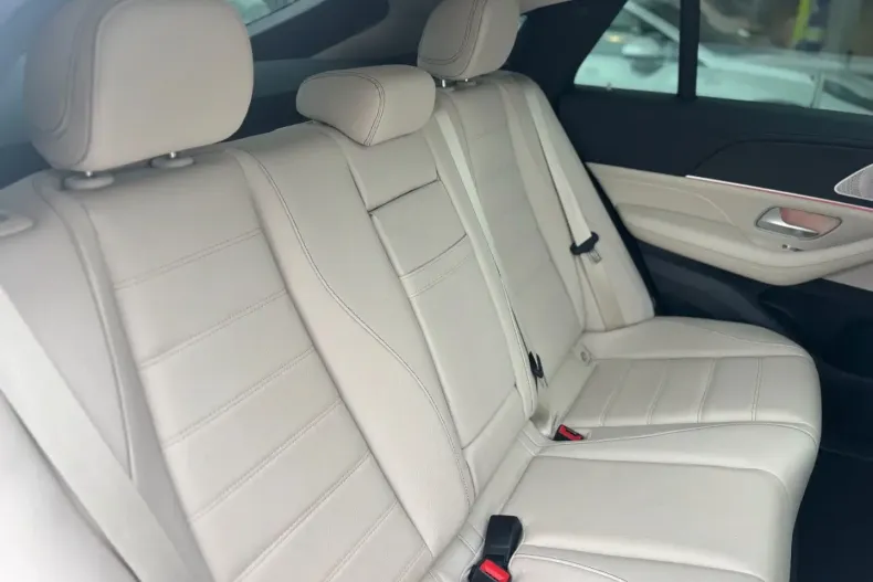 Mercedes-Benz GLE 400 (Clasa GLE) din 2021 cu 71.720 km - oferta MER197925 - foto 18