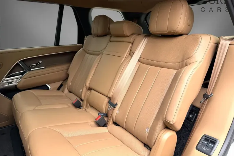 Land Rover Range Rover din 2023 cu 21.177 km - oferta LAN197931 - foto 8